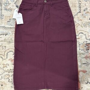 Inherit Women's Burgundy High-Rise Pencil Skirt